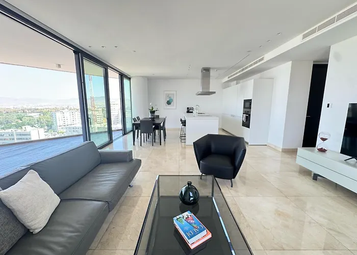 Apartamento Skyhigh Park View Living Nicosia